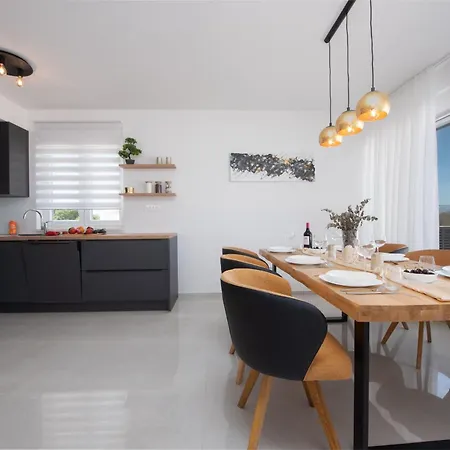 Roma Zadarvillas *
